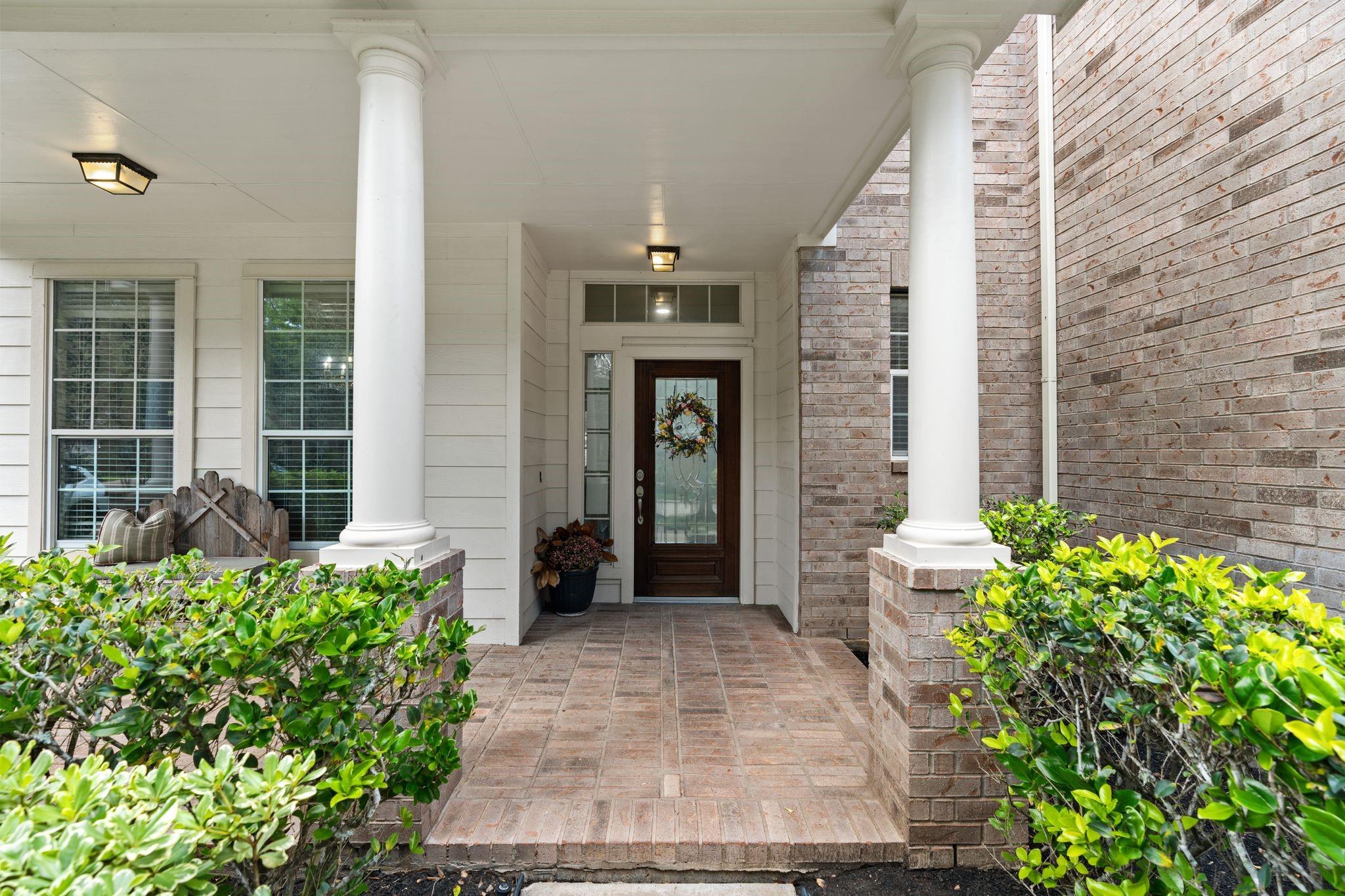 8027 Golden Harbor