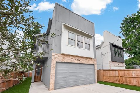Photo of 90 Burress Street #A, Houston, TX 77022 (MLS # 14800637)