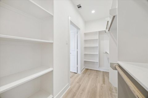 Photo of 5625 Camino Encantado Drive, Houston, TX 77091 (MLS # 92206288)