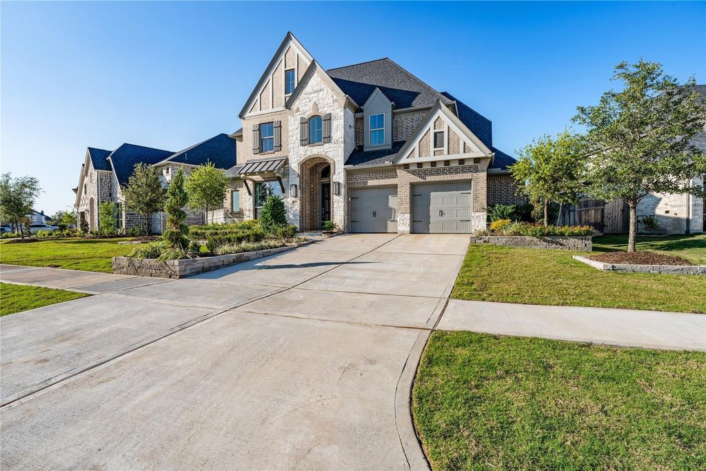 Photo of 29106 Meadow Terrace Drive, Fulshear, TX 77441 (MLS # 20465179)