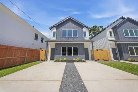 Photo of 7415 Charlie Street #A/B, Houston, TX 77088 (MLS # 83776339)
