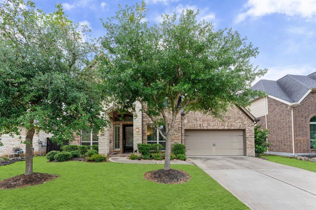 Photo of 1718 Tonkawa Trail, Katy, TX 77493 (MLS # 42457441)