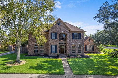 607 Fernwood Drive Friendswood TX 77546