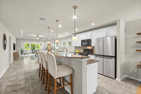 Homes For Sale - 330 Ranch House Lane<br/> Richmond, TX 77469