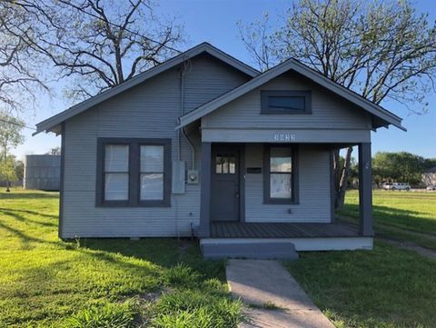 Photo of 3022 School Street, Needville, TX 77461 (MLS # 83537384) Photo of 3022 School Street, Needville, TX 77461 (MLS # 83537384)