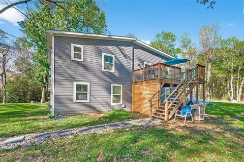 Homes For Sale - 31718 Debbi Lane<br/> Magnolia, TX 77355