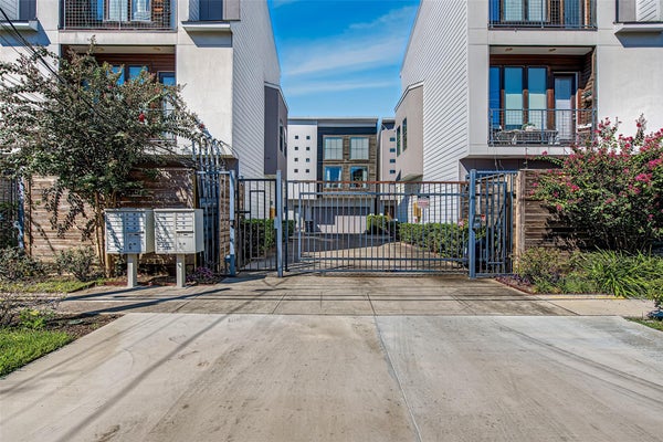 1555 BIRDSALL ST UNIT A, HOUSTON, TX 77007 - Image 01e112edb6fc68b9f64563370a71fbcd/1031982114