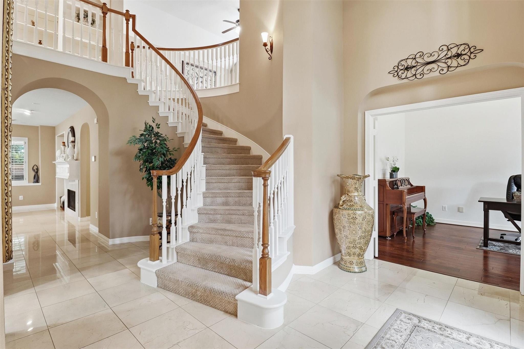 22603 Crescent Cove Court
