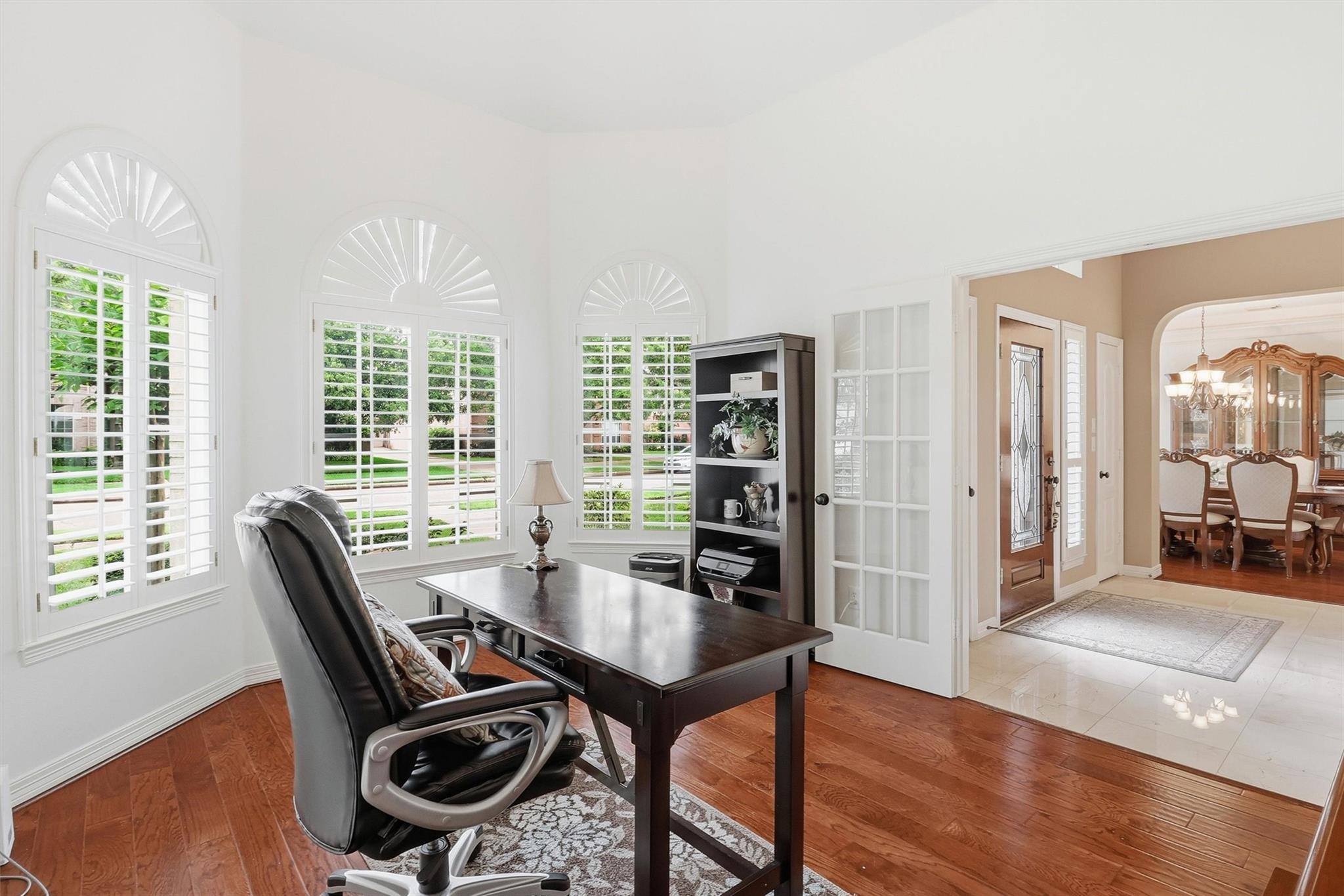 22603 Crescent Cove Court