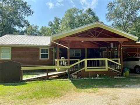 Photo of 342 Meridian, Livingston, TX 77351 (MLS # 88995481)