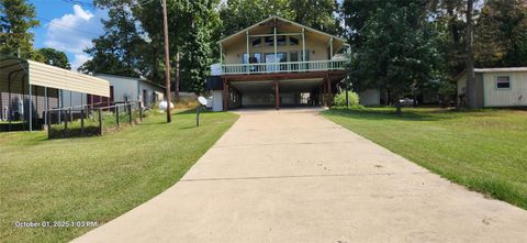 Photo of 121 N Point Drive N, Trinity, TX 75862 (MLS # 94353975)