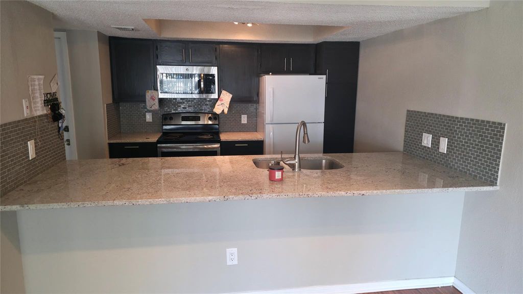 Photo of 2818 S Bartell Drive #13, Houston, TX 77054 (MLS # 71403060)