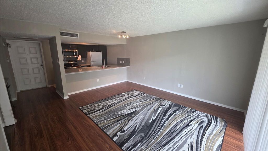 Photo of 2818 S Bartell Drive #13, Houston, TX 77054 (MLS # 71403060)