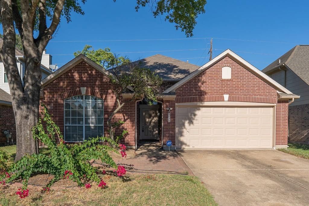 Photo of 9926 Goldenglade Drive, Houston, TX 77064 (MLS # 31063219)