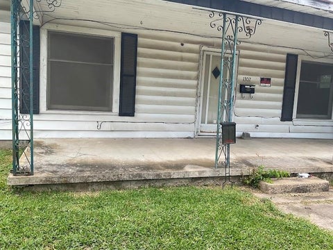 Homes For Sale - 1302 S 23rd Street<br/> Bell County, Temple, TX 76504