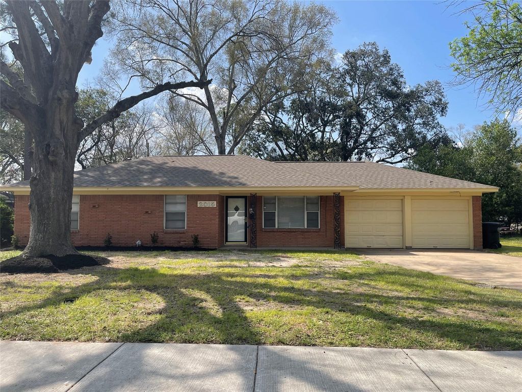 Photo of 2015 Wycliffe Drive, Houston, TX 77043 (MLS # 44502709)