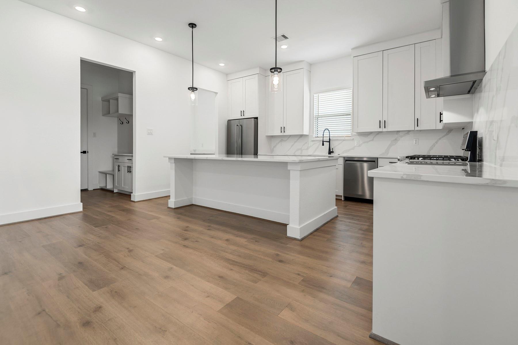 1816 Drover Lane
