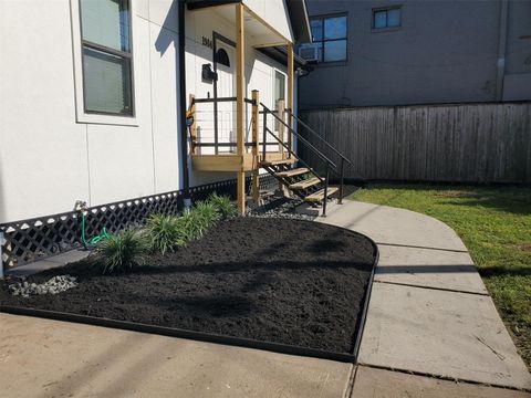 Photo of 1904 Davis Street, Houston, TX 77026 (MLS # 84798822)
