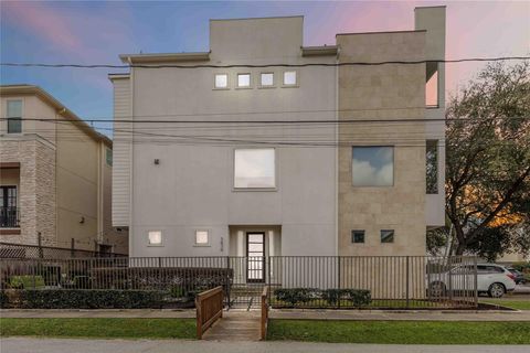 5639 Petty Street Houston TX 77007