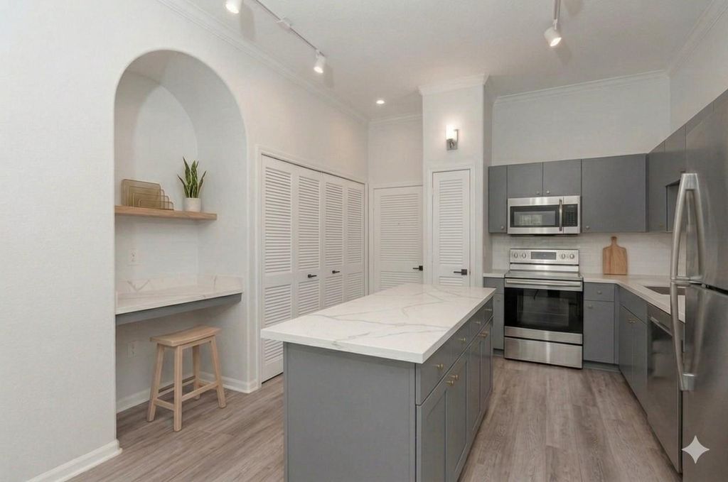 Photo of 1441 East Street #212, Houston, TX 77007 (MLS # 10728984)