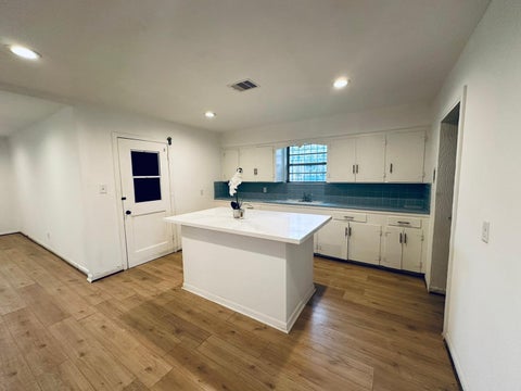 Photo of 4410 Billingsley Street, Houston, TX 77009 (MLS # 24448076)