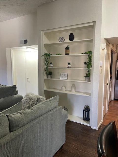 Tiny photo for 10555 Turtlewood Court #3005, Houston, TX 77072 (MLS # 98601905)