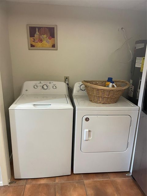 Tiny photo for 10555 Turtlewood Court #3005, Houston, TX 77072 (MLS # 98601905)