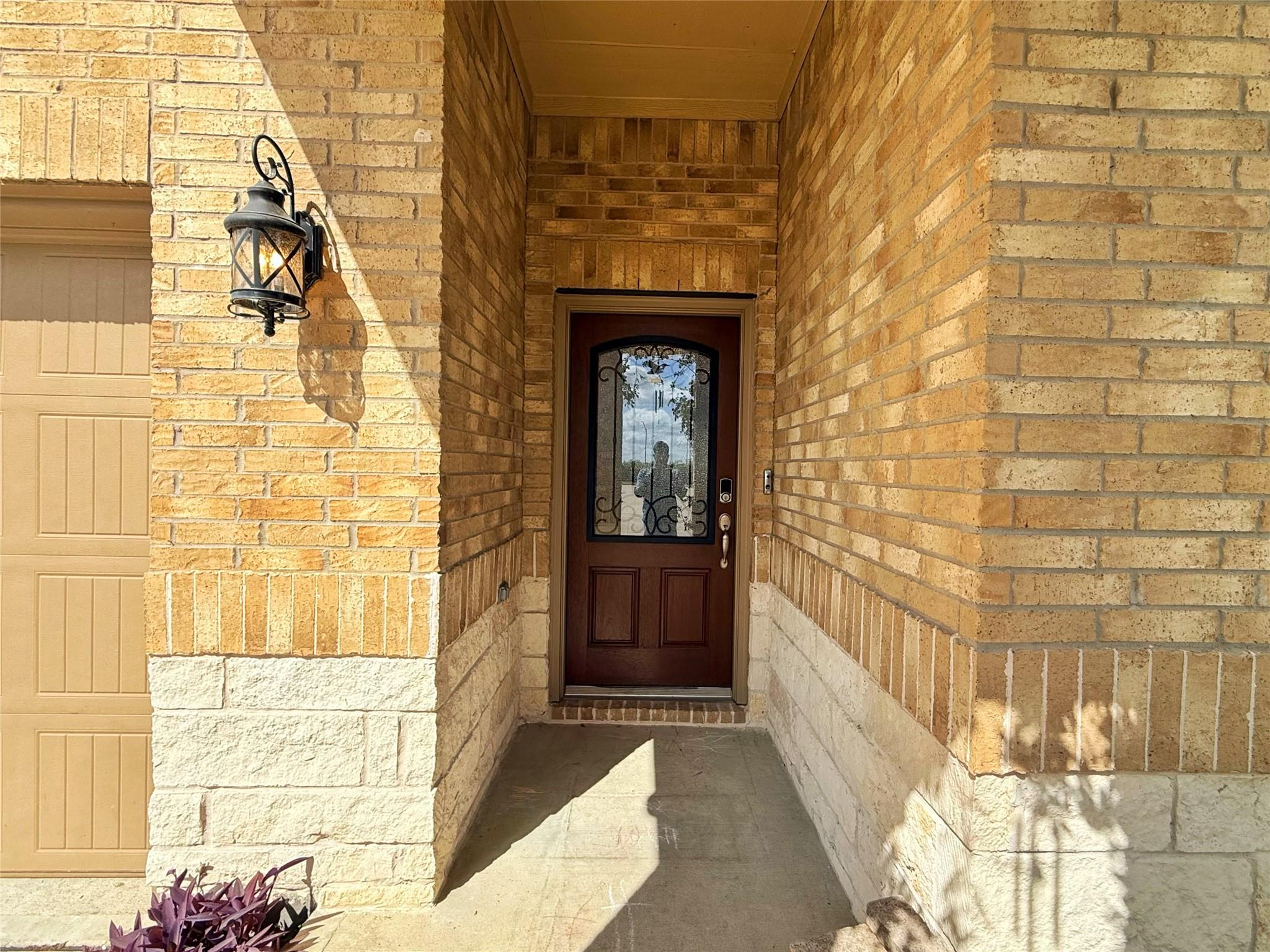 3914 Dry Creek Drive