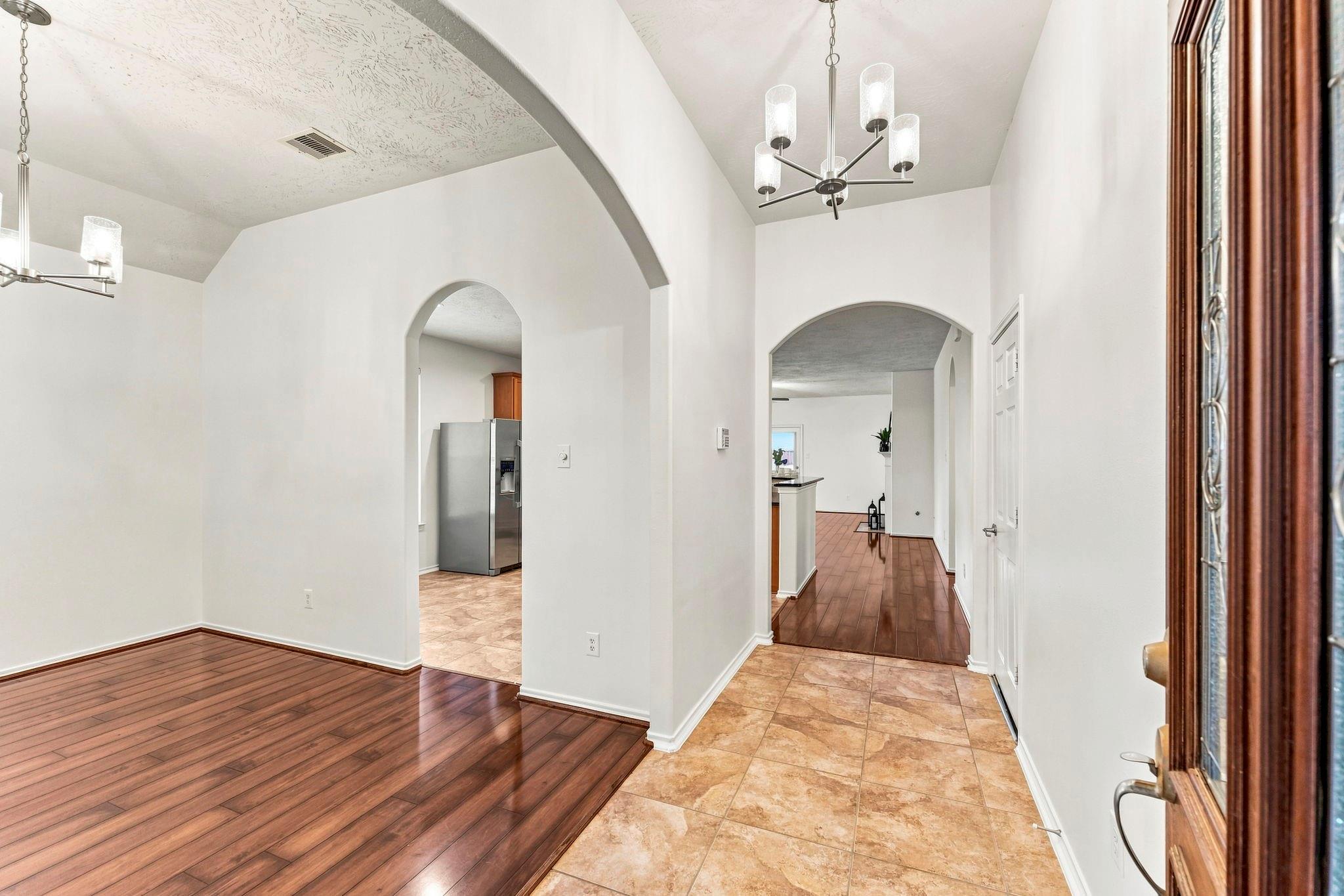23410 W Pine Ivy Lane
