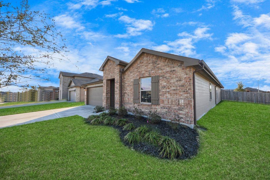 1702 Cooper Bluff Court