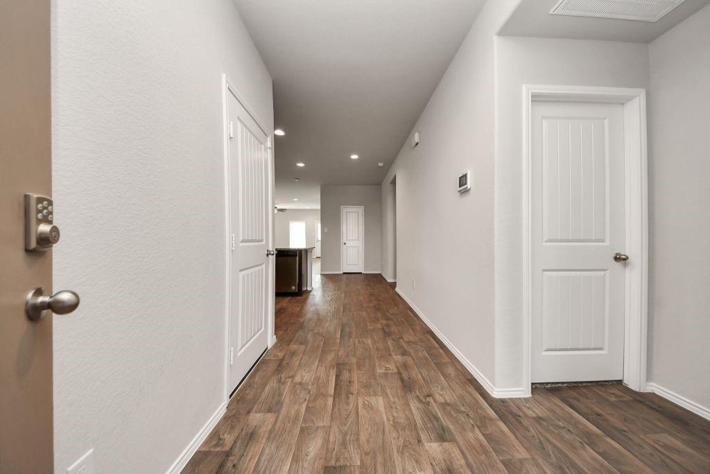 1702 Cooper Bluff Court