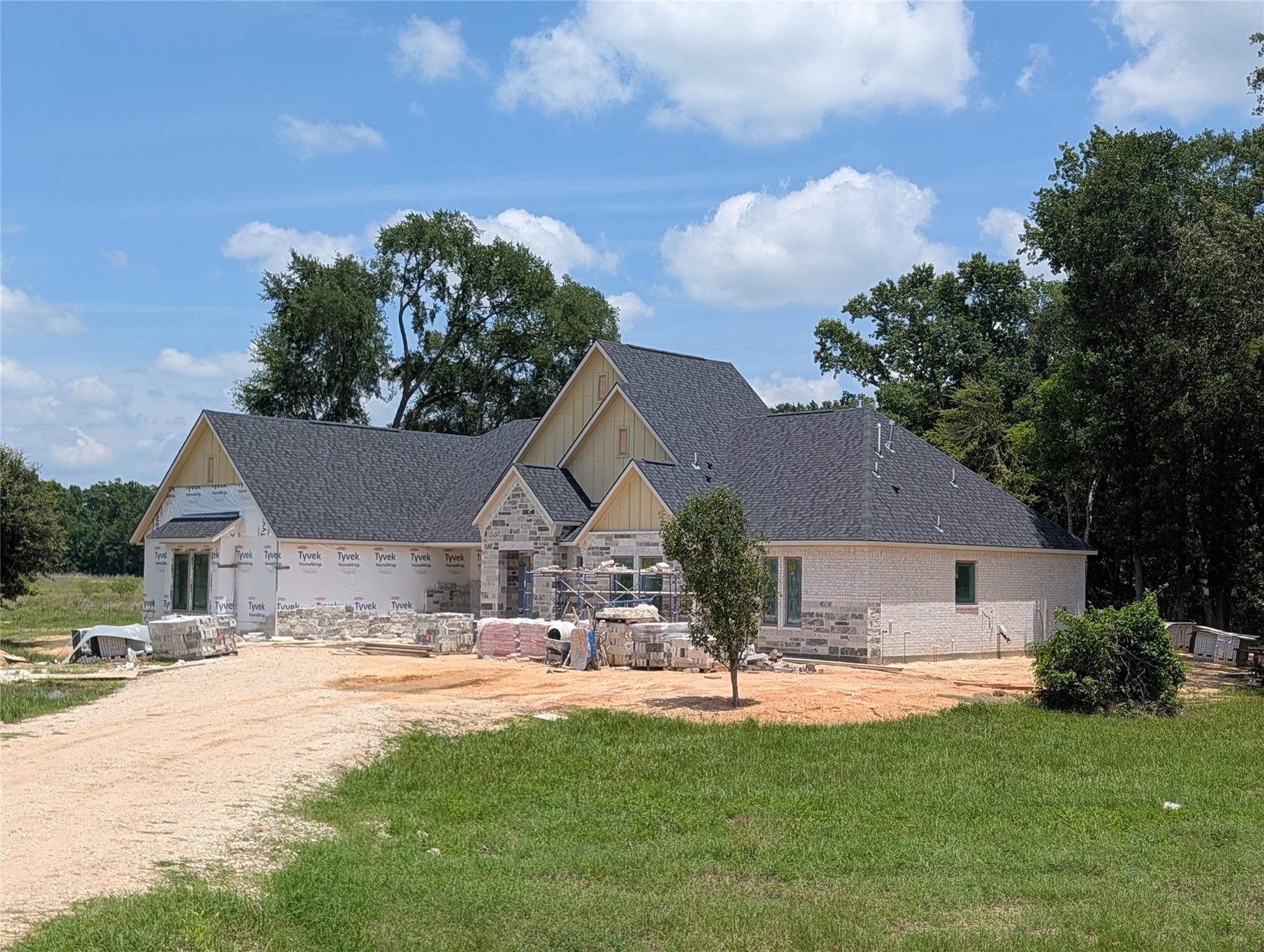 200 Seguin Drive