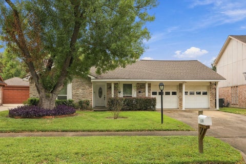 Photo of 12318 Vanderheath Drive, Houston, TX 77031 (MLS # 24900806)