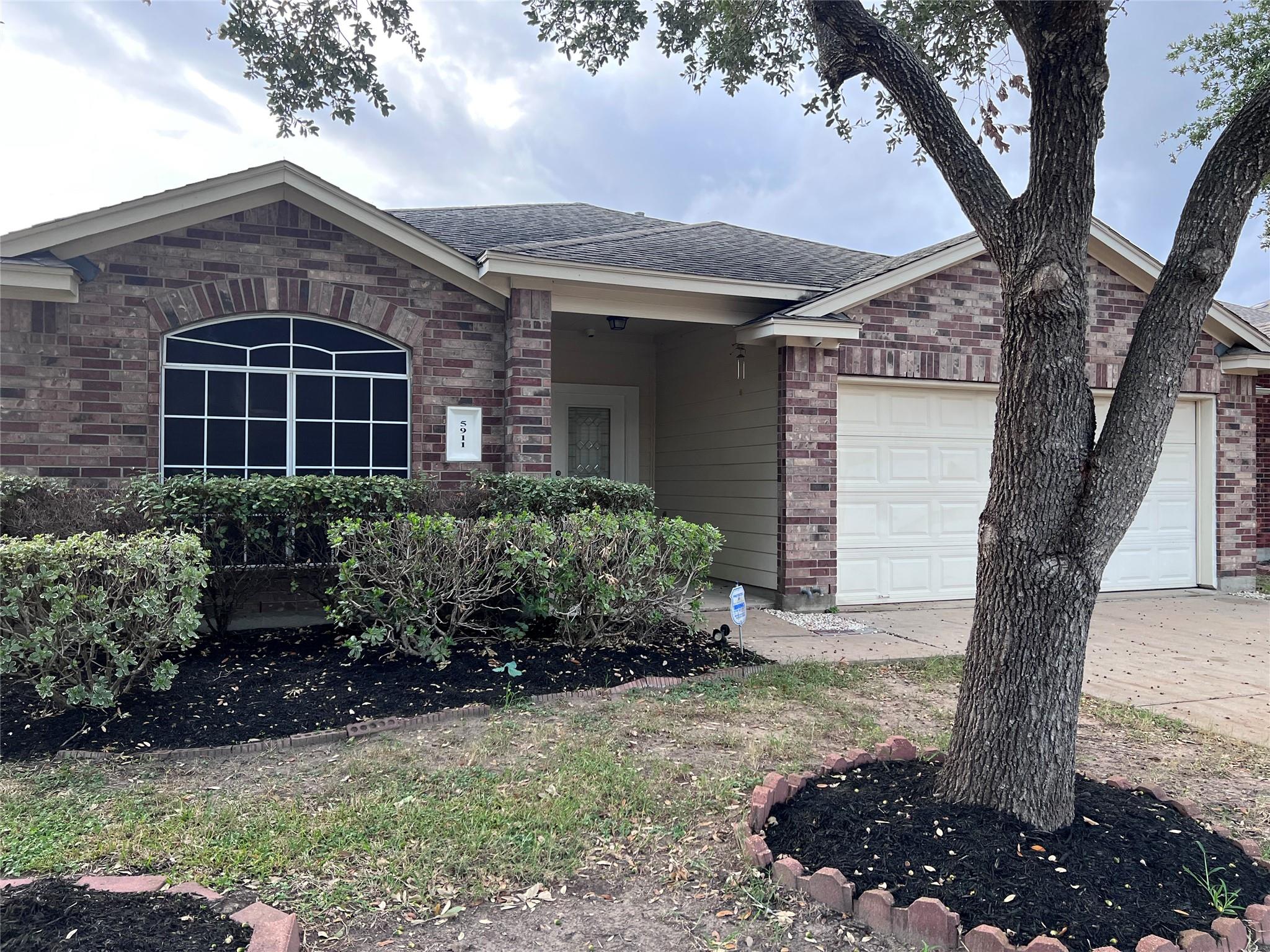 5911 Llano Creek Drive