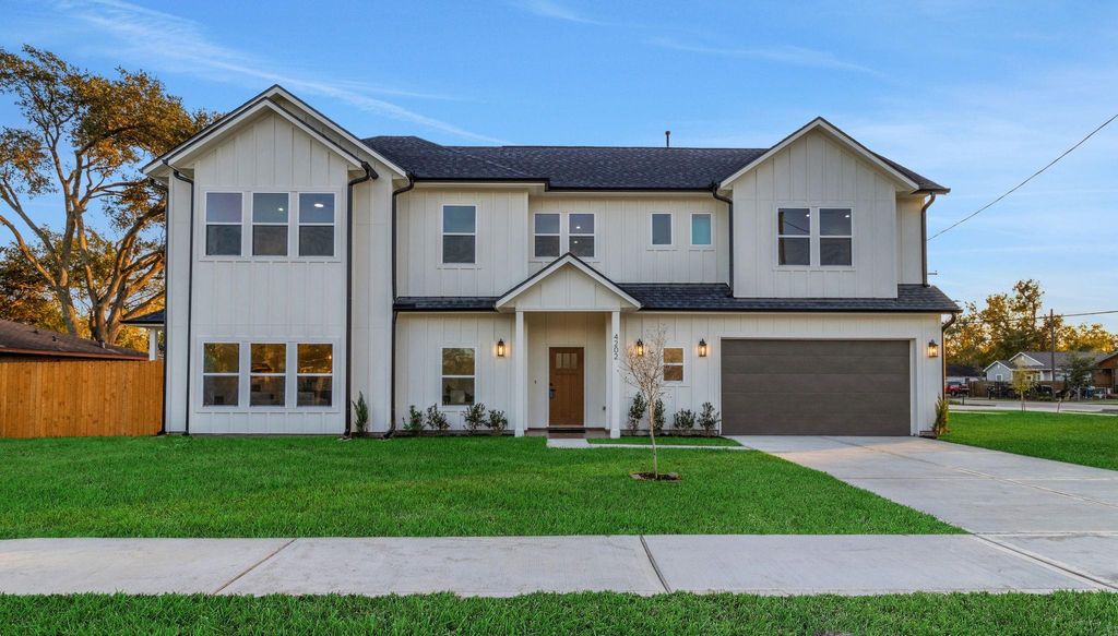 Photo of 4202 Plaag Street, Houston, TX 77016 (MLS # 24525718)