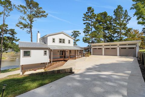 Photo of 57 Holiday Lane, Coldspring, TX 77331 (MLS # 54196443)