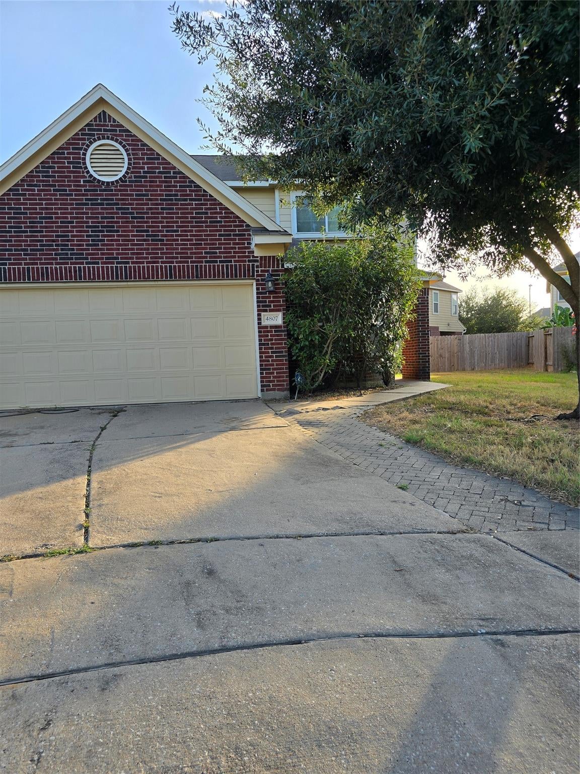 4807 Hackamore Brook Court