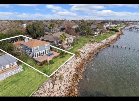 Photo of 232 Garfield Street, La Porte, TX 77571 (MLS # 2497694)