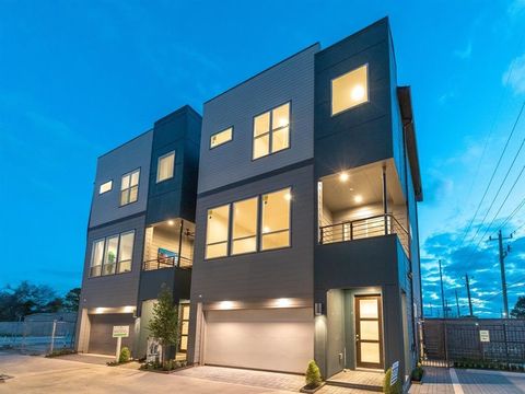Photo of 3036 Charline Avenue, Houston, TX 77054 (MLS # 89847440)