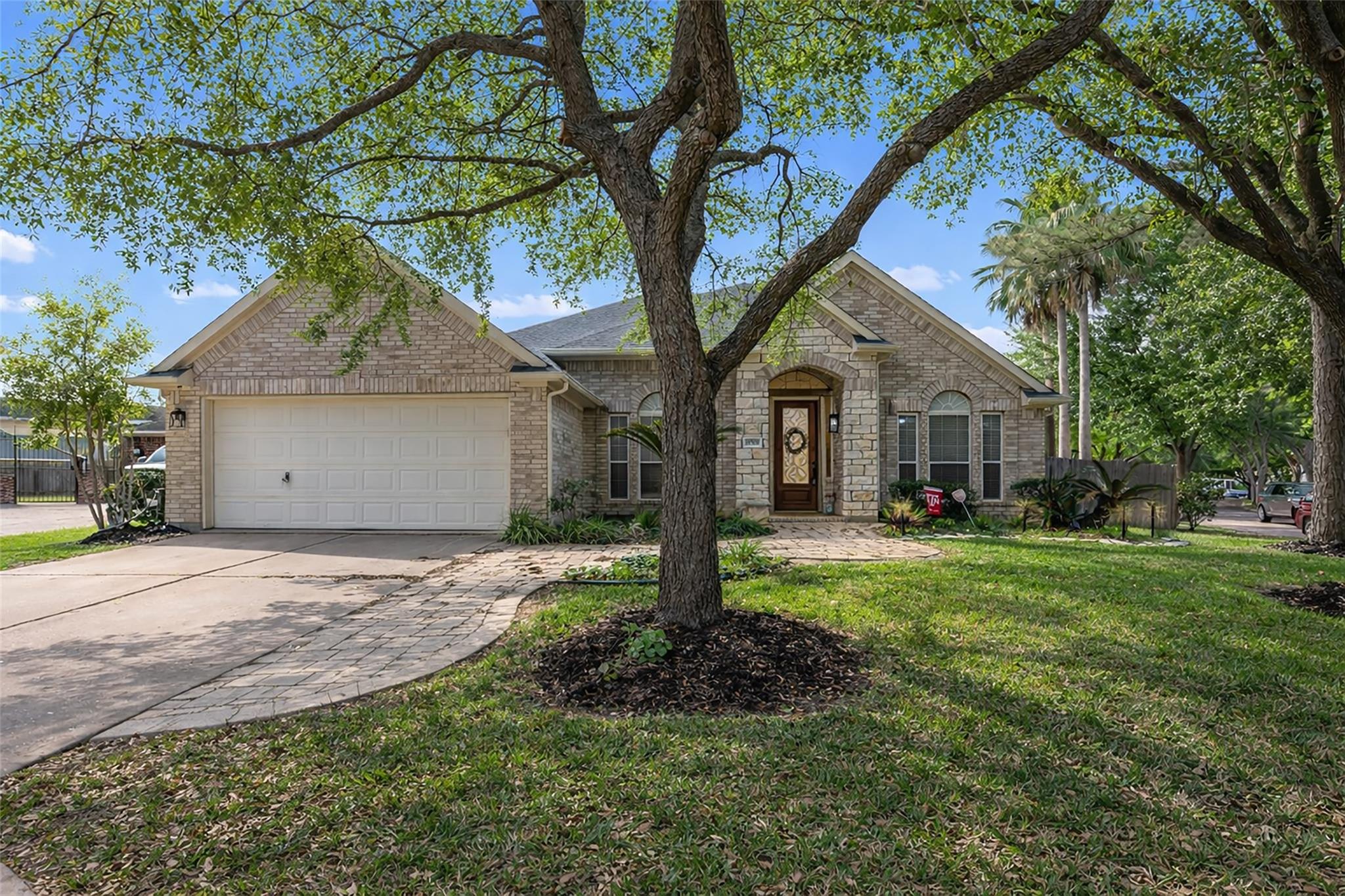 21302 Wooded Lake Court