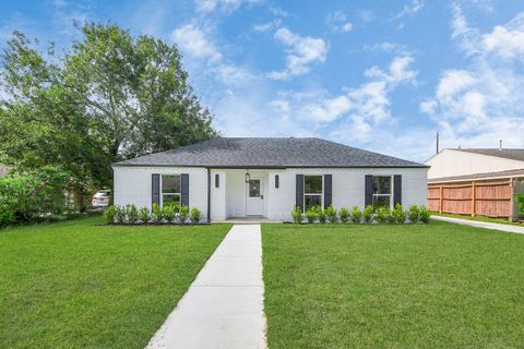 6249 Locke Lane Houston TX 77057