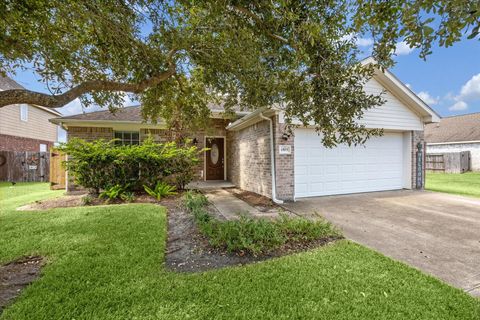 Photo of 1805 Clover Patch Lane, Alvin, TX 77511 (MLS # 66039496)
