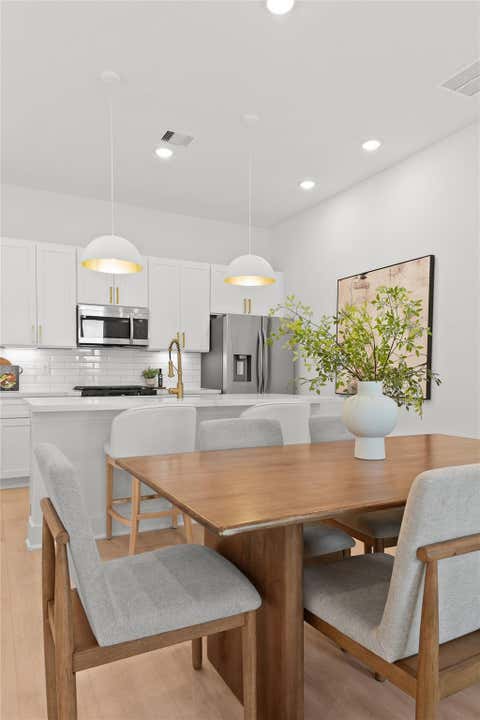 Tiny photo for 253 De Boll Street, Houston, TX 77022 (MLS # 19114337)