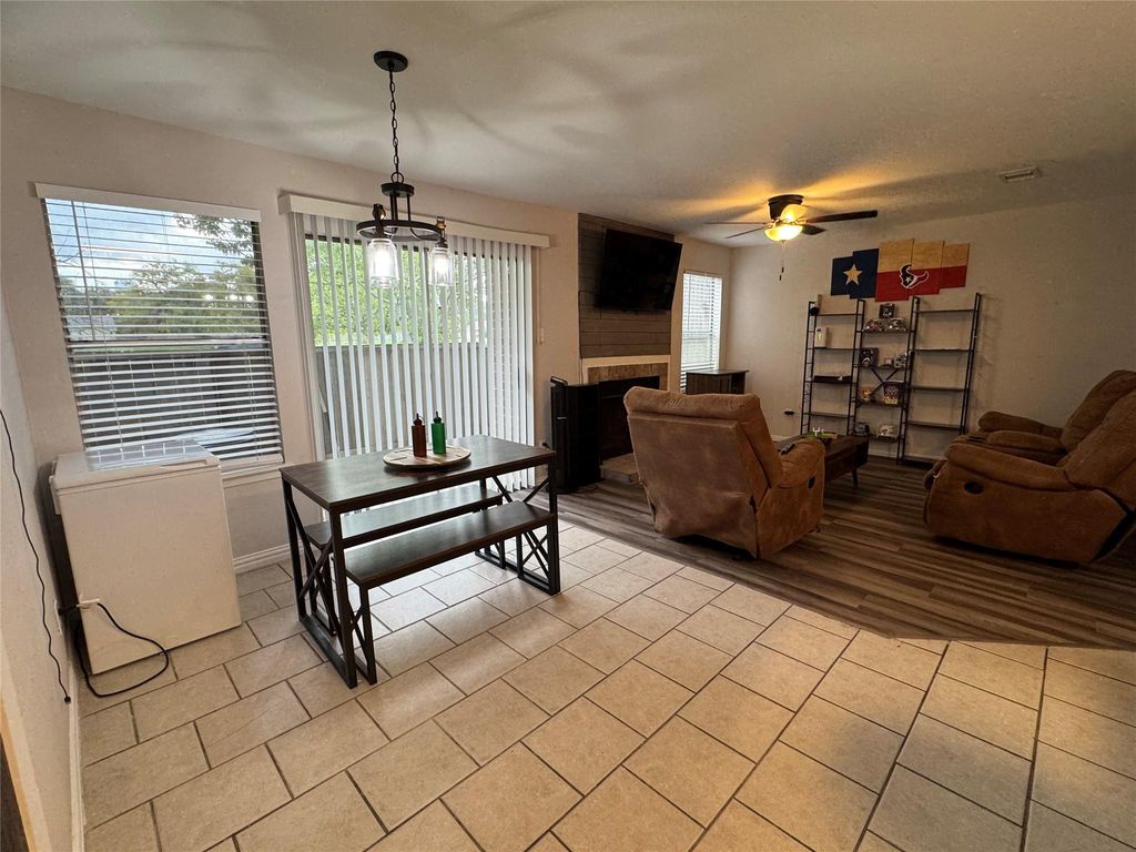Photo of 418 Garland Drive #118, Clute, TX 77566 (MLS # 77837849)