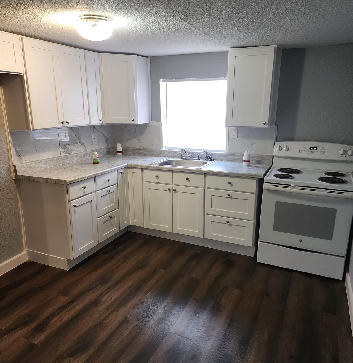 211 Avenue B 1/2