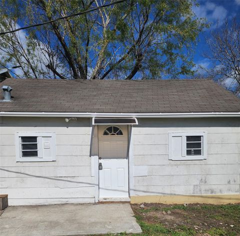 Photo of 211 Avenue B #1/2, La Marque, TX 77568 (MLS # 30151196)