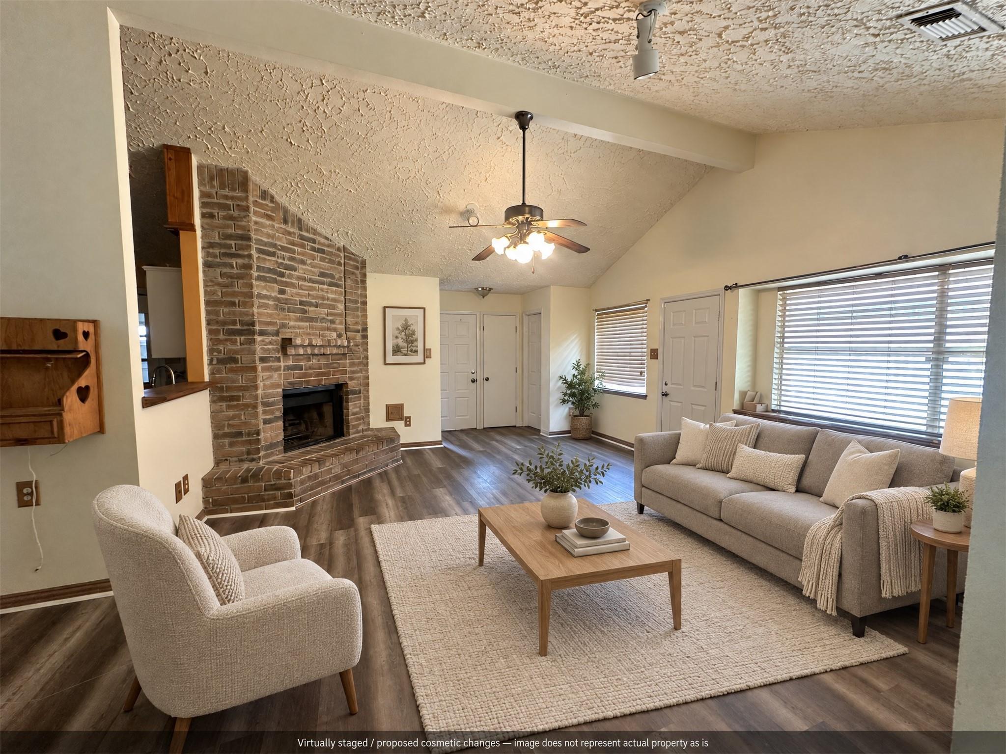 40 Crestbriar Court
