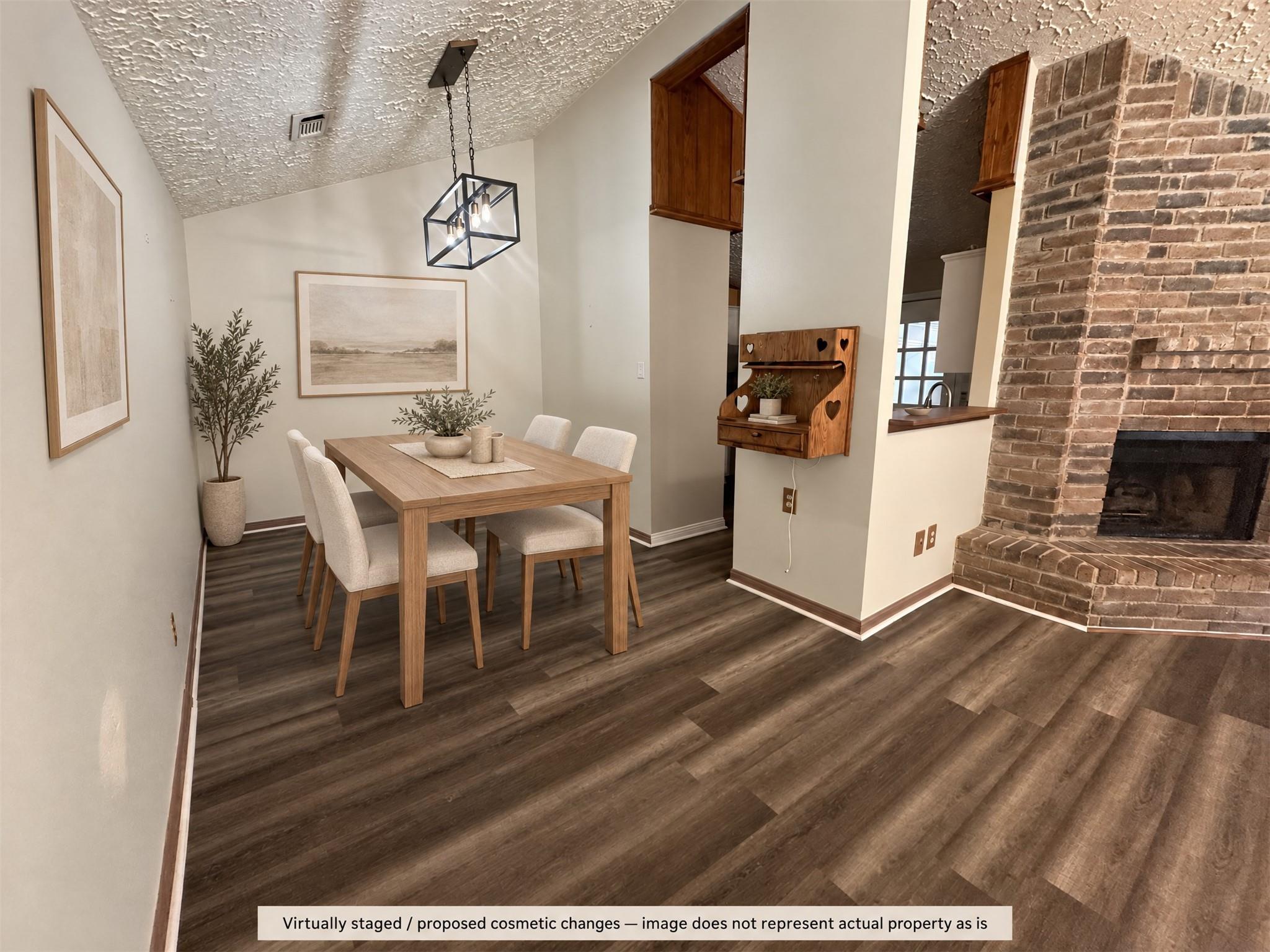 40 Crestbriar Court