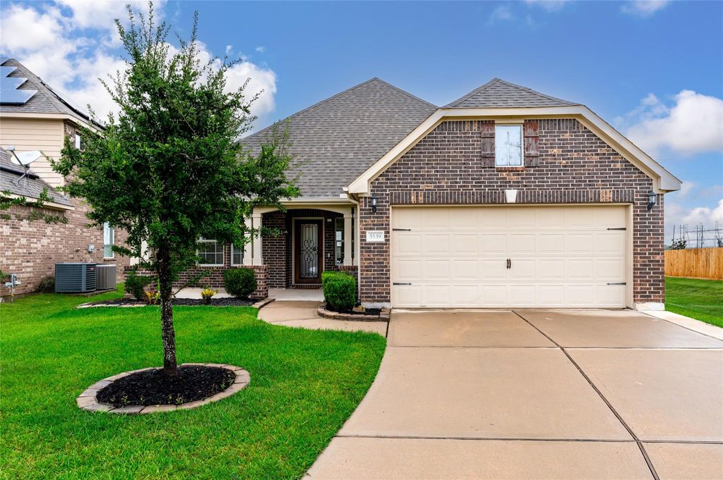 Photo of 5539 Jay Thrush Drive, Richmond, TX 77407 (MLS # 80437772)
