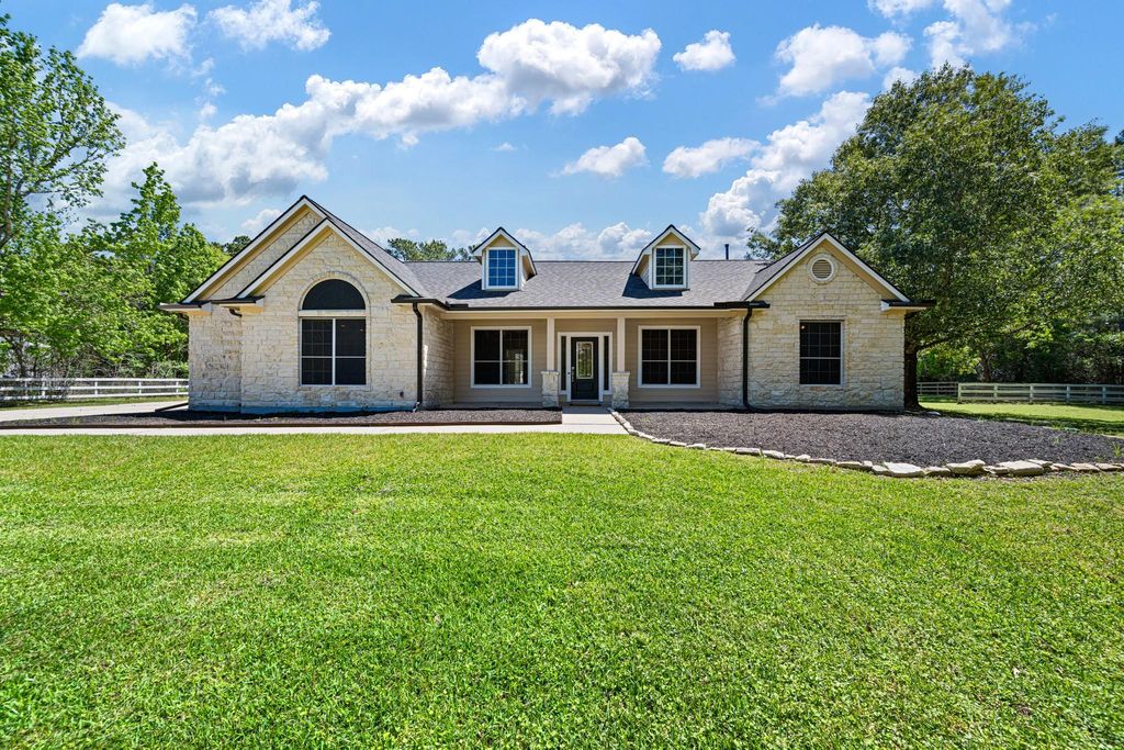 Photo of 28802 Sapphire Circle, Magnolia, TX 77355 (MLS # 6118857)